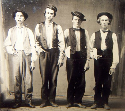 Billy the Kid, Doc Holiday,Jesse James Charlie Bowdre.JPG