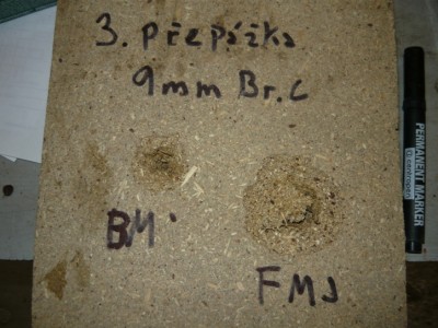 9mm Br.C 3. přepážka.JPG