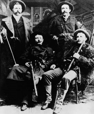Frank James, Jesse James, Cole Younger, and Bob Younger.jpg